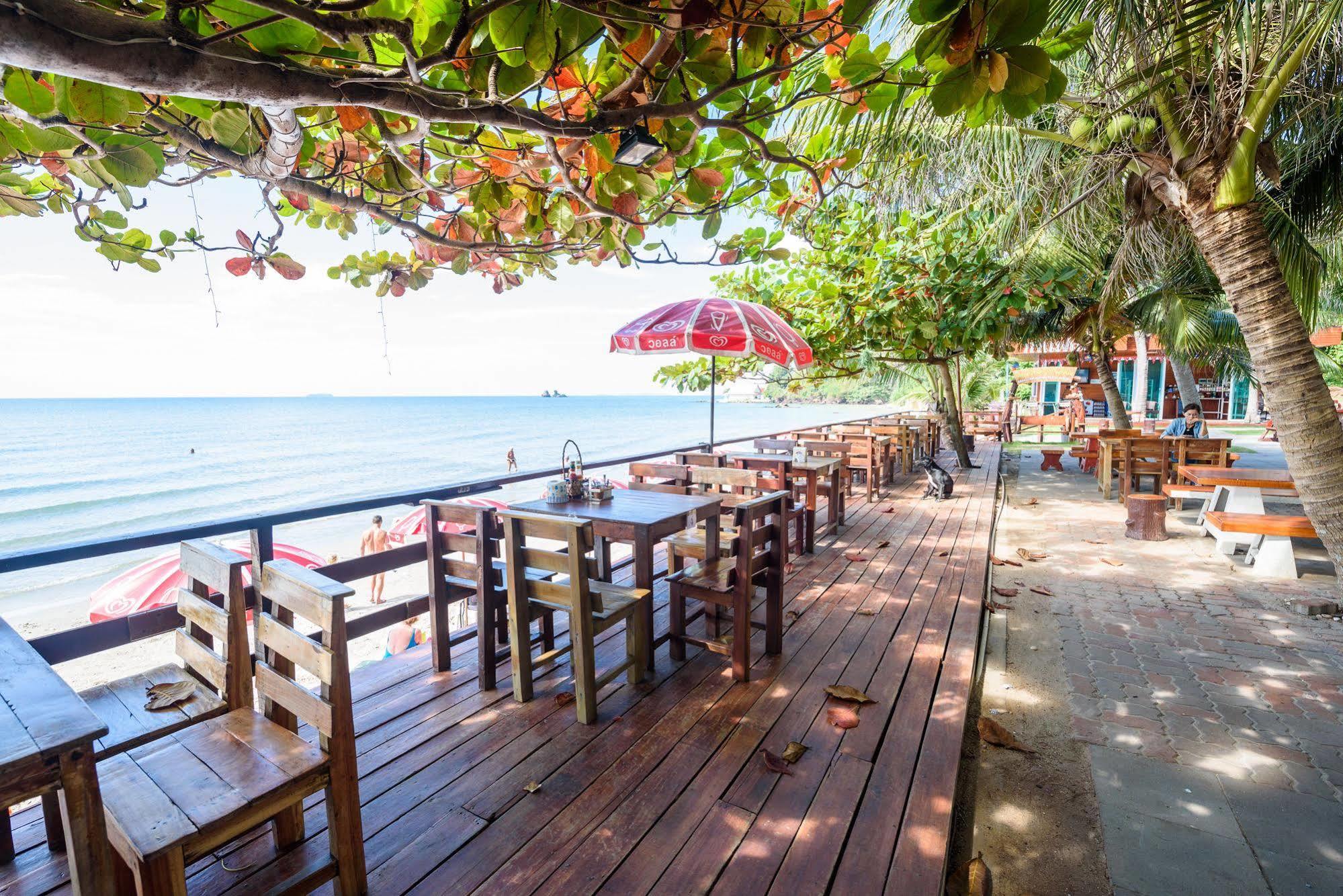 Baansuan Aokhai Beach Resort Mae Phim Exteriér fotografie