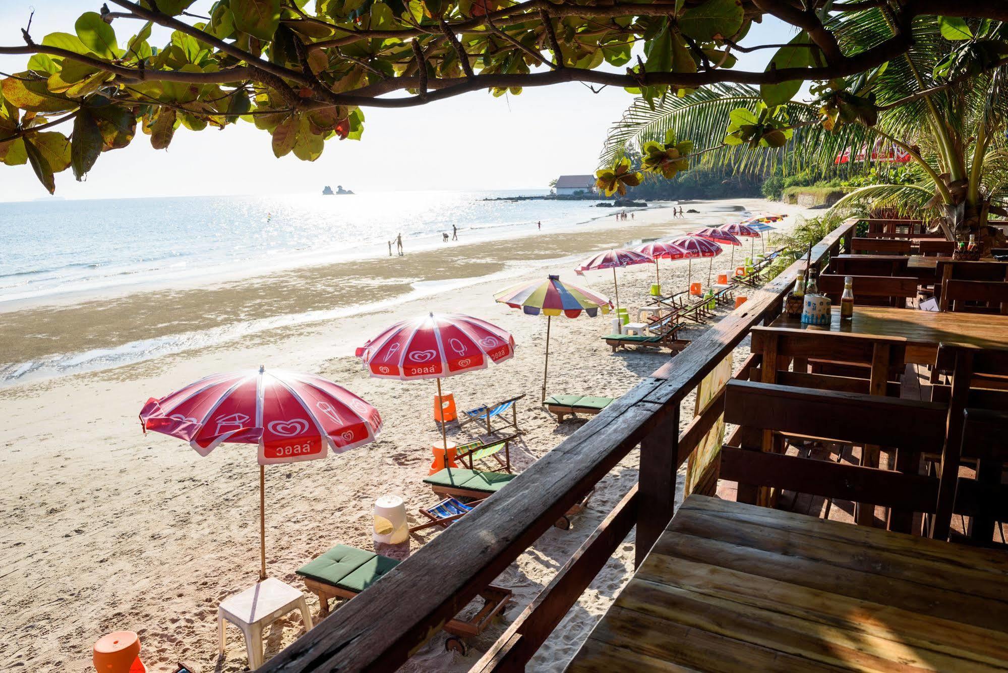 Baansuan Aokhai Beach Resort Mae Phim Exteriér fotografie