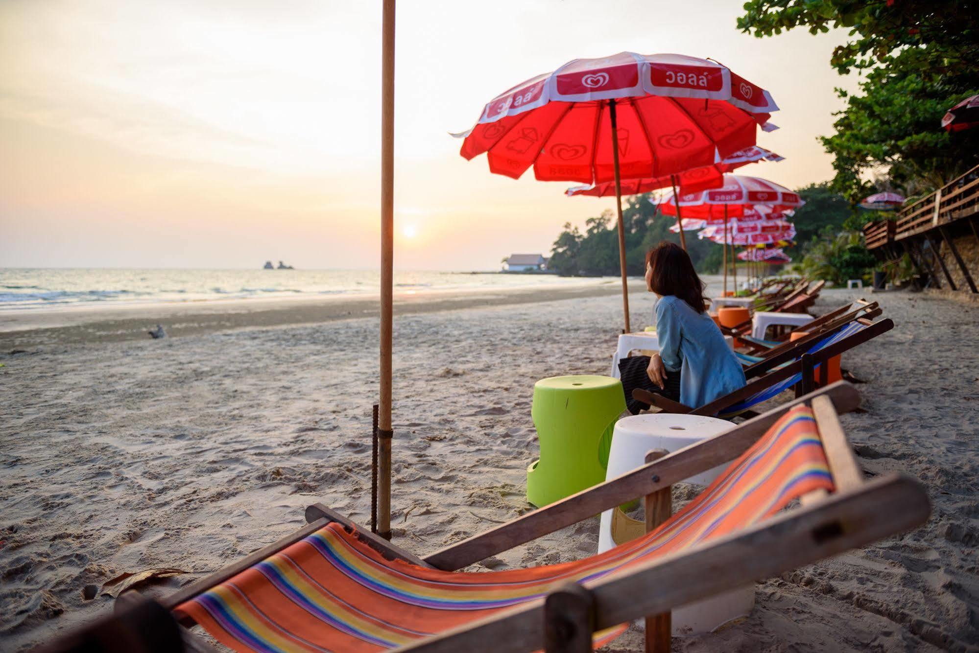 Baansuan Aokhai Beach Resort Mae Phim Exteriér fotografie